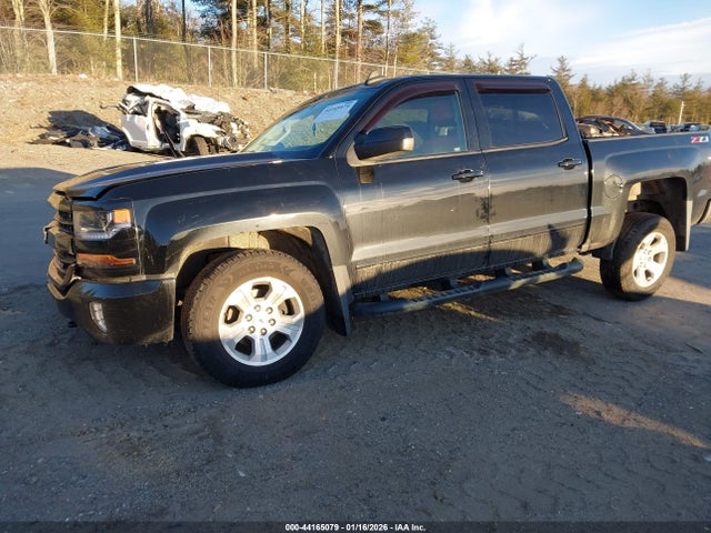 3GCUKREC6JG403982 Chevrolet Silverado 1500 2lt