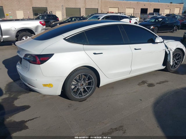 2022 TESLA MODEL 3 5YJ3E1EB4NF134243 Photo 3