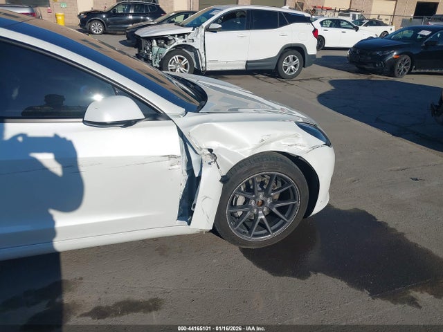 2022 TESLA MODEL 3 5YJ3E1EB4NF134243 Photo 5