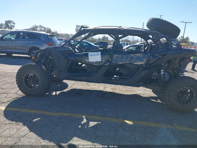 2021 Can-am Maverick X3 Max X Rs Turbo Rr მანქანა იყიდება აუქციონზე, vin: 3JBVNAV28MK003074, აუქციონის ნომერი: 44165145