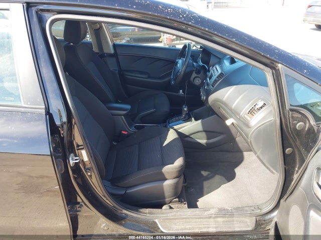 2017 Kia Forte Lx მანქანა იყიდება აუქციონზე, vin: 3KPFK4A7XHE114307, აუქციონის ნომერი: 44165204