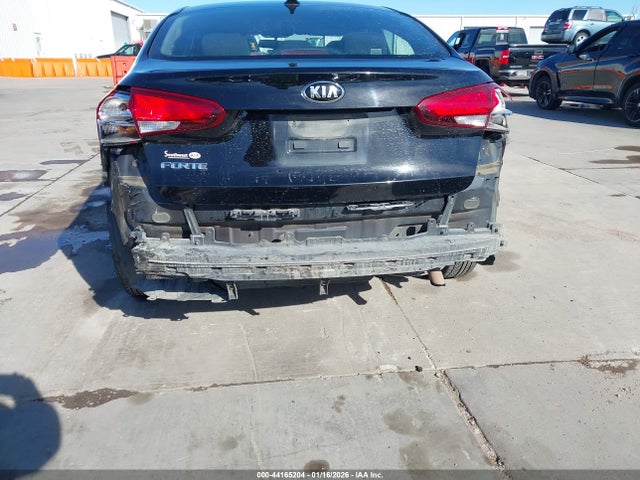 2017 Kia Forte Lx მანქანა იყიდება აუქციონზე, vin: 3KPFK4A7XHE114307, აუქციონის ნომერი: 44165204