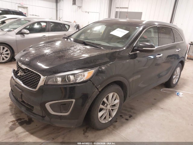 5XYPG4A58HG225087 KIA Sorento 3.3l Lx