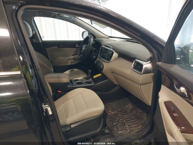 5XYPG4A58HG225087 KIA Sorento 3.3l Lx