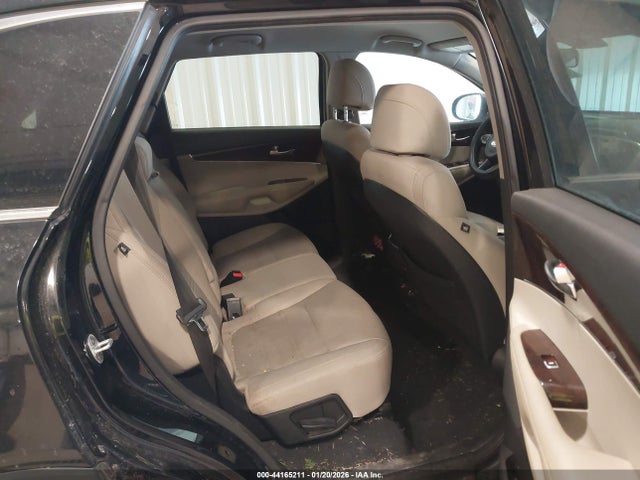5XYPG4A58HG225087 KIA Sorento 3.3l Lx