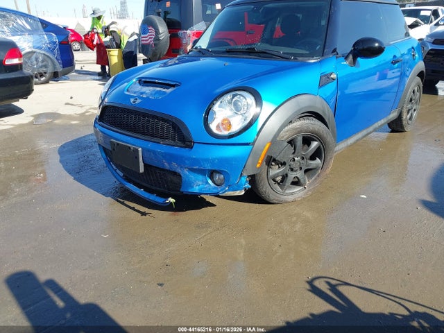 2009 MINI COOPER S WMWMF73519TW86011 Photo 5