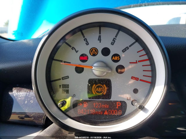 2009 MINI COOPER S WMWMF73519TW86011 Photo 6