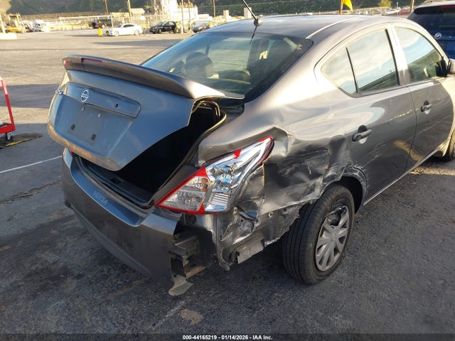3N1CN7APXJL867285 Nissan Versa 1.6 S+