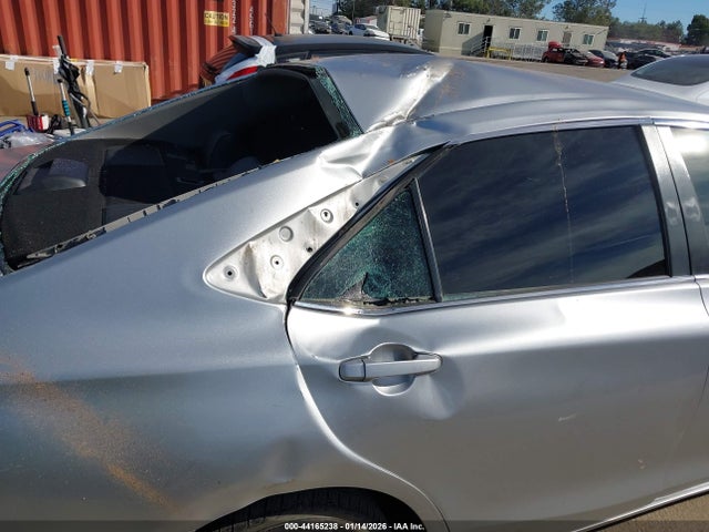 4T1BF1FK5FU089017 Toyota CAMRY SE