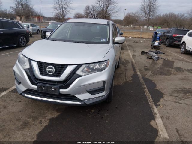 2018 NISSAN ROGUE KNMAT2MV1JP518737 Photo 1
