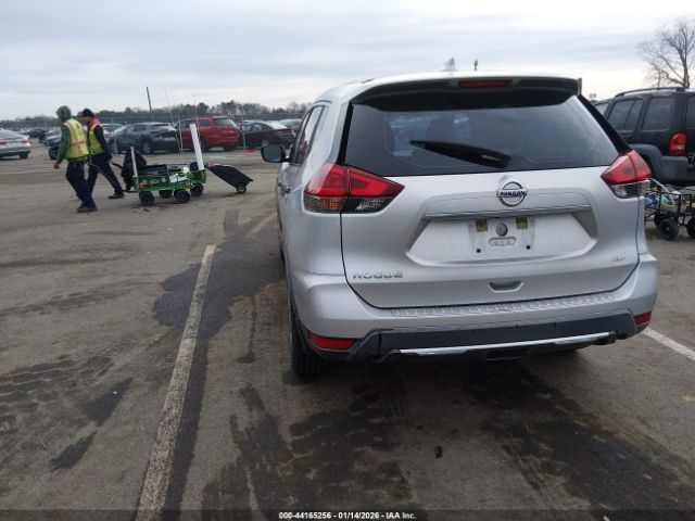 2018 NISSAN ROGUE KNMAT2MV1JP518737 Photo 2