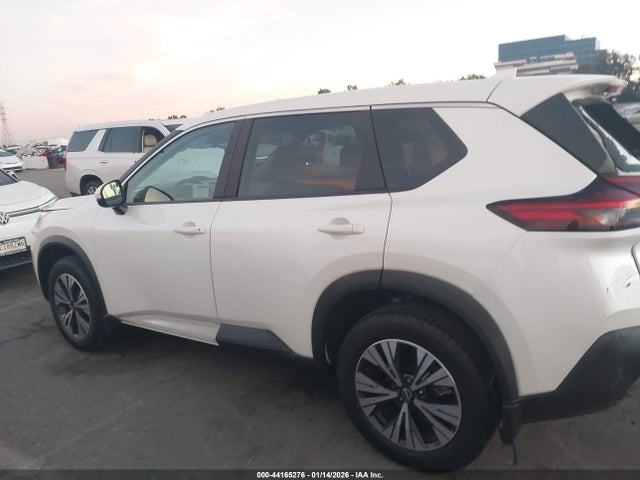 5N1BT3BAXPC688861 Nissan Rogue Sv Fwd