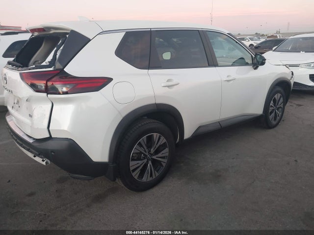 5N1BT3BAXPC688861 Nissan Rogue Sv Fwd