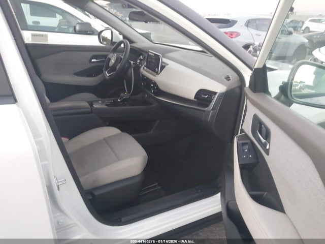5N1BT3BAXPC688861 Nissan Rogue Sv Fwd