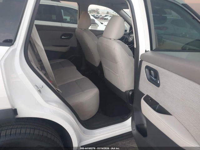 5N1BT3BAXPC688861 Nissan Rogue Sv Fwd