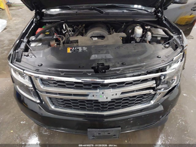 Продаж на аукціоні авто 2019 Chevrolet Tahoe Lt, vin: 1GNSKBKC2KR332890, номер лоту: 44165279
