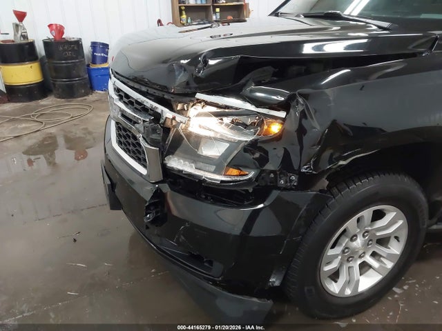 Продаж на аукціоні авто 2019 Chevrolet Tahoe Lt, vin: 1GNSKBKC2KR332890, номер лоту: 44165279