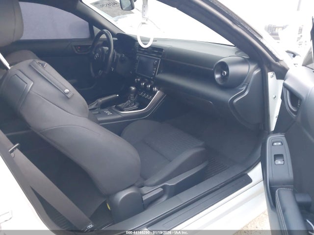 JF1ZNBC18N8753654 Toyota GR86