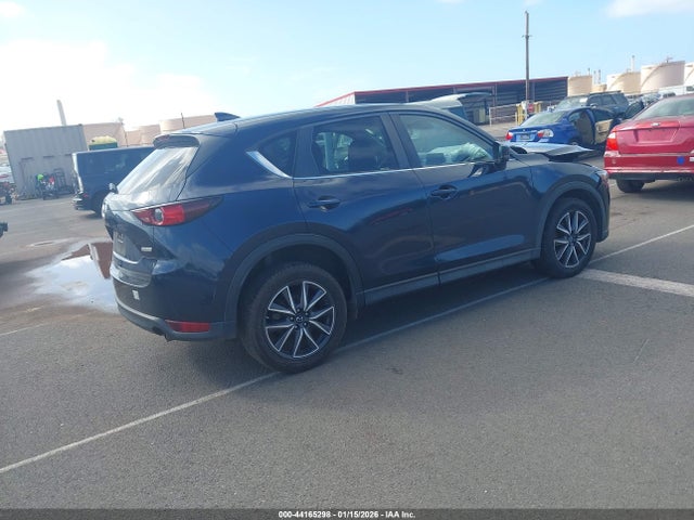 Mazda Cx-5 Touring 2018 JM3KFACMXJ1426857 Image 4