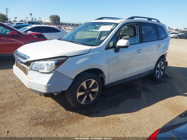 Subaru Forester 2.5i Premium 2017 JF2SJAEC9HH806710 Image 2