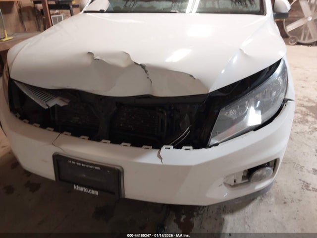 44165347 :رقم المزاد ، WVGBV7AX7DW538417 vin ، 2013 Volkswagen Tiguan S/se/sel مزاد بيع