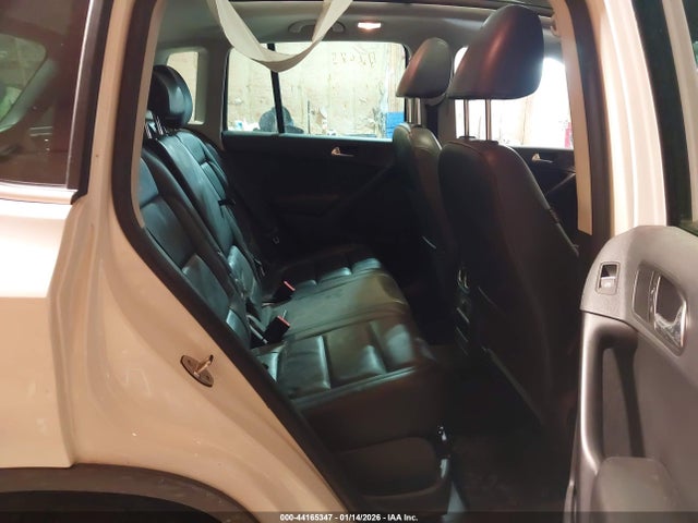 44165347 :رقم المزاد ، WVGBV7AX7DW538417 vin ، 2013 Volkswagen Tiguan S/se/sel مزاد بيع