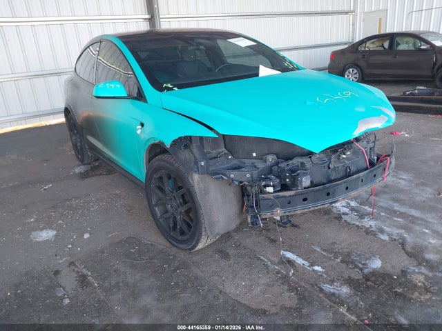 2018 TESLA MODEL X 5YJXCAE22JF087151 Photo 0