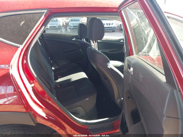 KM8J33A40MU402755 Hyundai Tucson Value