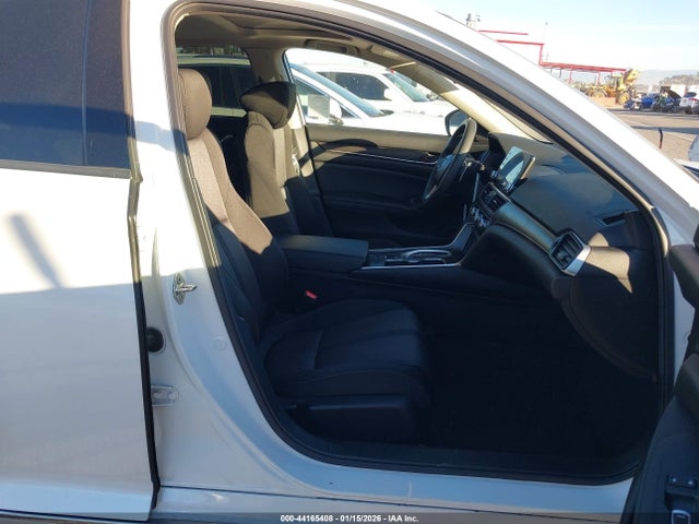 1HGCV3F42KA017598 Honda Accord Hybrid Ex