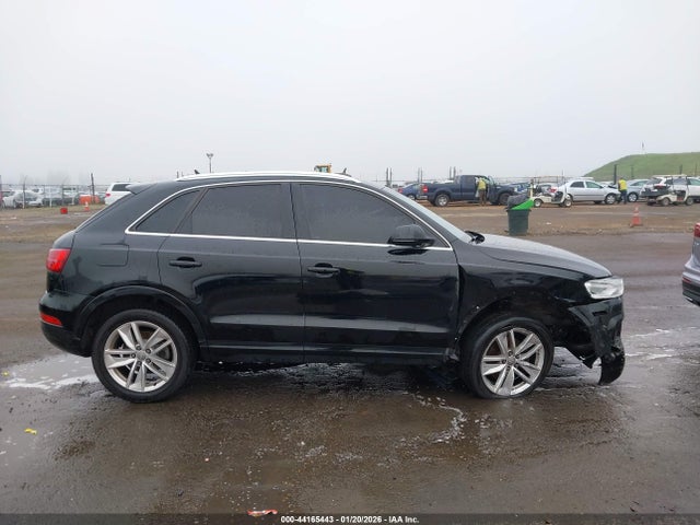 WA1BFCFS8GR023480 Audi Q3 2.0t Premium Plus