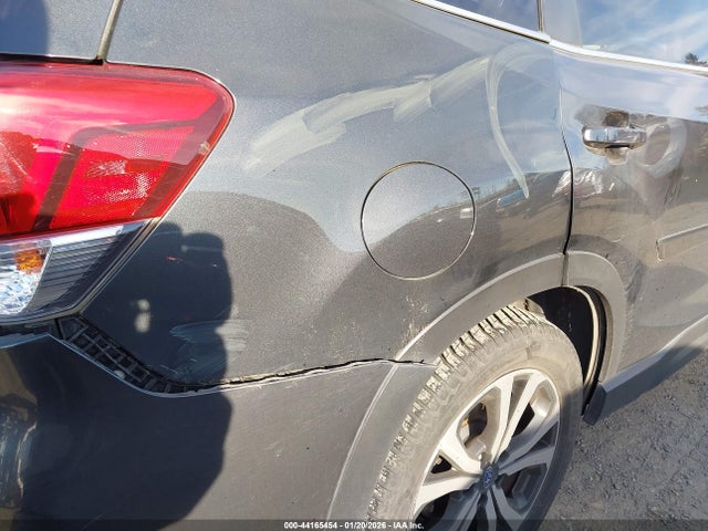 Subaru Forester Limited 2019 JF2SKAUC1KH545532 Image 17