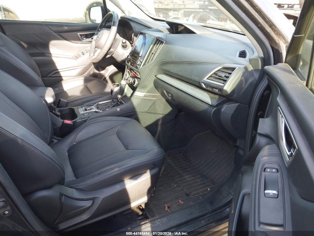 Subaru Forester Limited 2019 JF2SKAUC1KH545532 Image 5