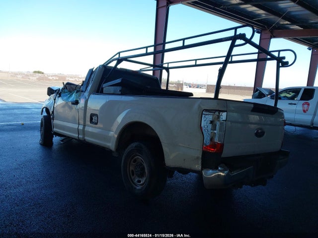1FTBF2A61KED53360 Ford F-250 Xl