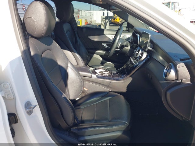 55SWF4JB1FU077131 Mercedes-Benz C 300 Sport