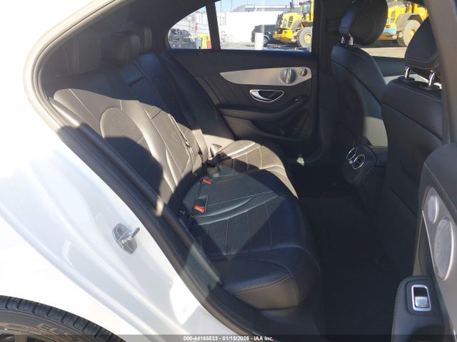 55SWF4JB1FU077131 Mercedes-Benz C 300 Sport