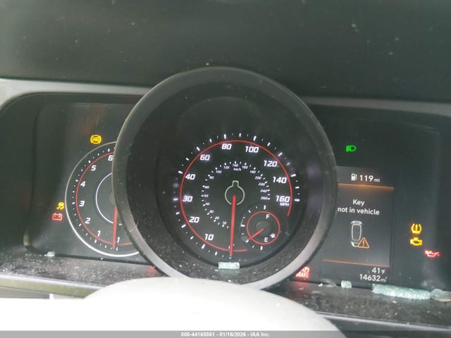 KMHLM4AG8PU372110 Hyundai ELANTRA SEL