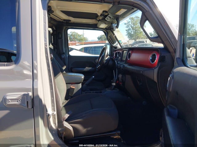 1C4HJXFG3KW657081 Jeep Wrangler Unlimited Rubicon 4x4