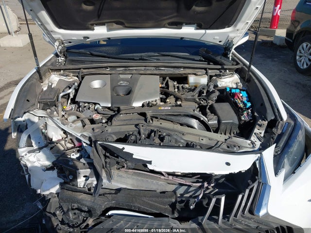 Lexus ES 300H 2020 58AD21B10LU010259 Image 10