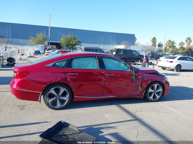 1HGCV1F94JA033865 Honda Accord Touring