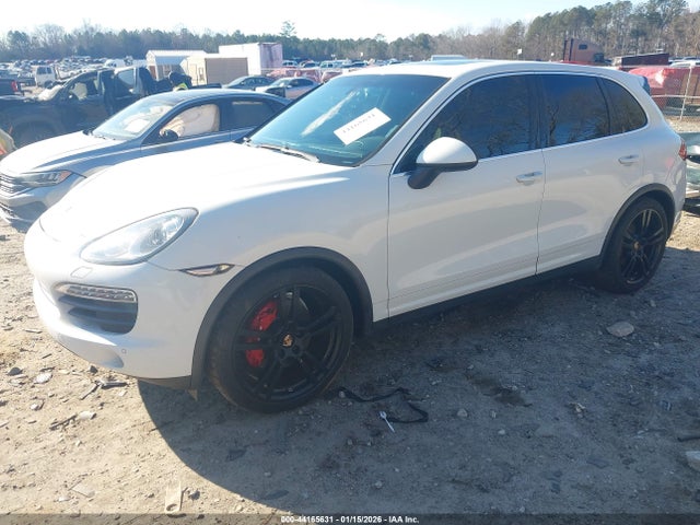 2013 PORSCHE CAYENNE WP1AB2A26DLA85634 Photo 1