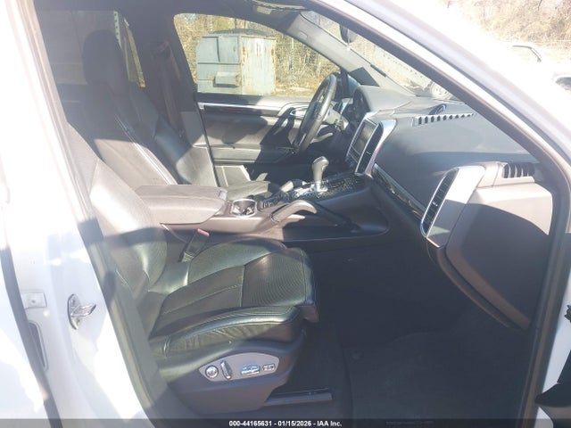 2013 PORSCHE CAYENNE WP1AB2A26DLA85634 Photo 4