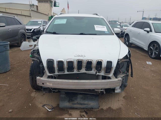 1C4PJLCB6HW619270 Jeep Cherokee Latitude Fwd