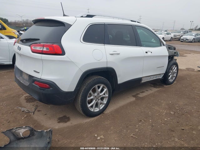 1C4PJLCB6HW619270 Jeep Cherokee Latitude Fwd