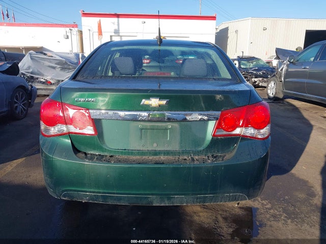 1G1PA5SH7E7467905 Chevrolet Cruze Ls Auto