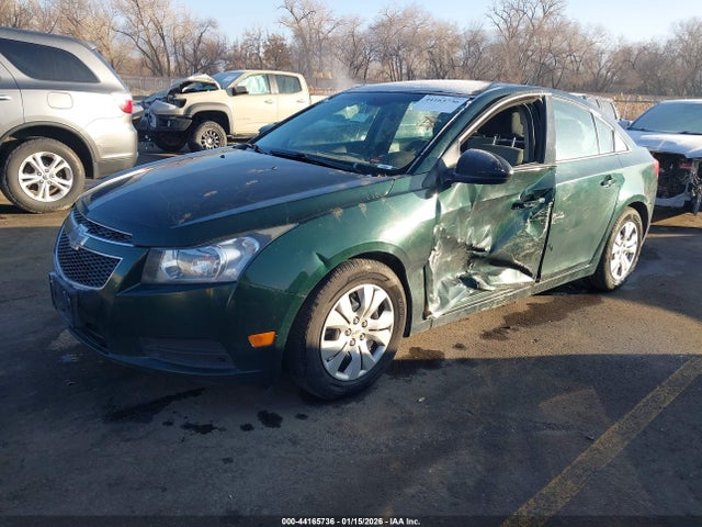 1G1PA5SH7E7467905 Chevrolet Cruze Ls Auto