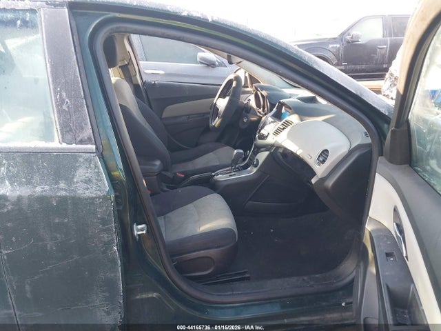 1G1PA5SH7E7467905 Chevrolet Cruze Ls Auto