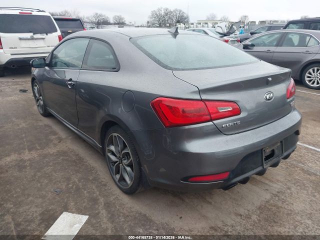 2016 KIA FORTE KOUP KNAFZ6A38G5623372 Photo 2