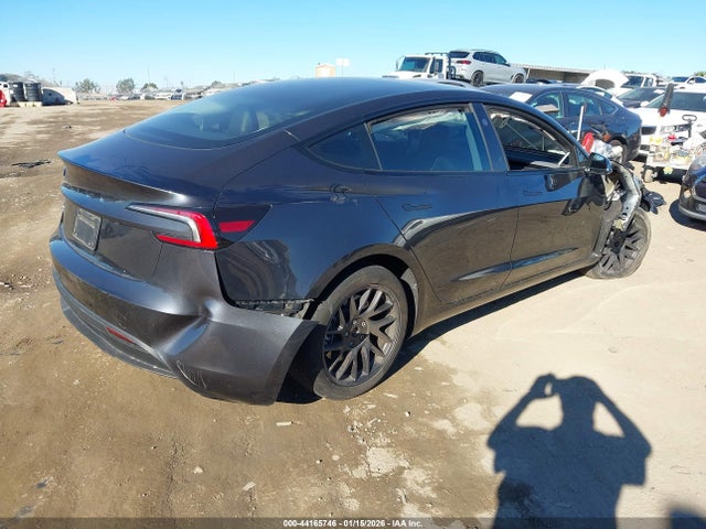 2024 TESLA MODEL 3 5YJ3E1EA3RF724947 Photo 3