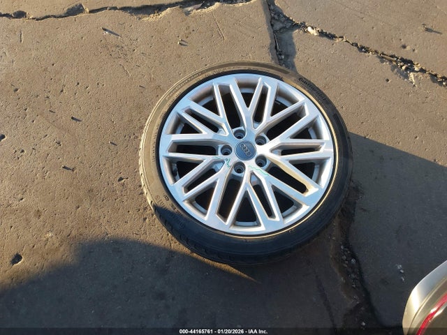WAUTPBFF5JA075981 Audi A3 E-tron 1.4t Premium/1.4t Tech Premium