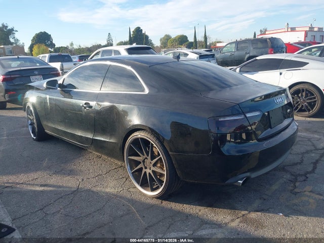 2009 AUDI A5 WAUDK78T59A002690 Photo 2